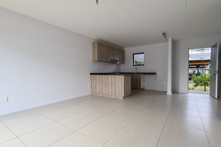 1 Bedroom Property for Sale in Parklands Western Cape